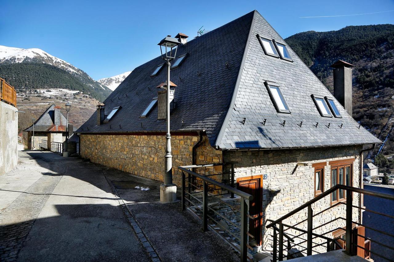 Apartamento La Santeta De Aran Vielha Exteriör bild